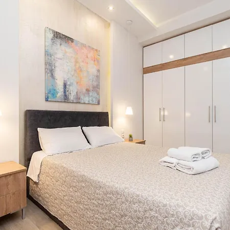 Tsimiski's Pearl アパート *