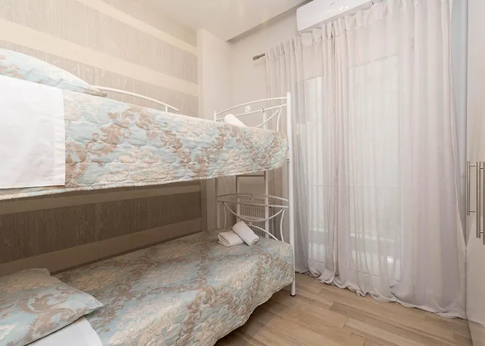 公寓 Tsimiski's Pearl *